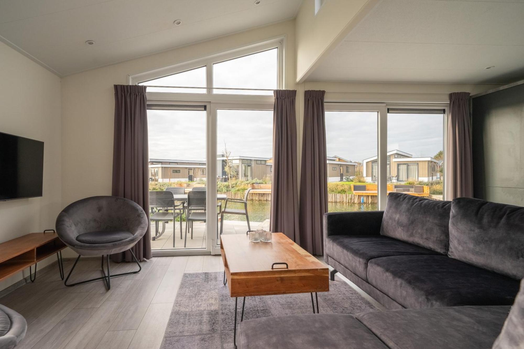 Europarcs De Kraaijenbergse Plassen Linden 객실 사진